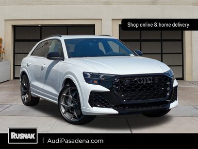 New 2025 Audi RS Q8 performance