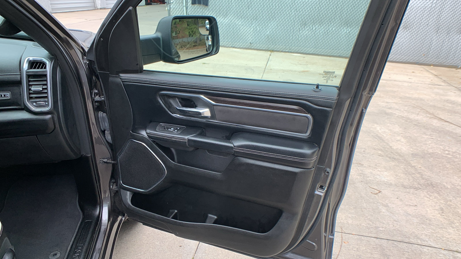 Used 2026 RAM 1500 Laramie w/ Sport Appearance Package AWD/4WD image 30