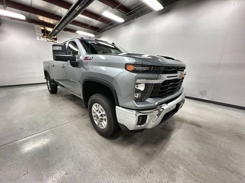 Certified 2025 Chevrolet Silverado 2500 LT w/ All Star Edition AWD/4WD image 2