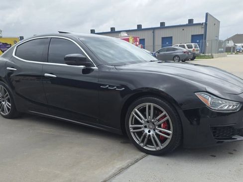 Used 2018 Maserati Ghibli S GranLusso AWD/4WD image 36