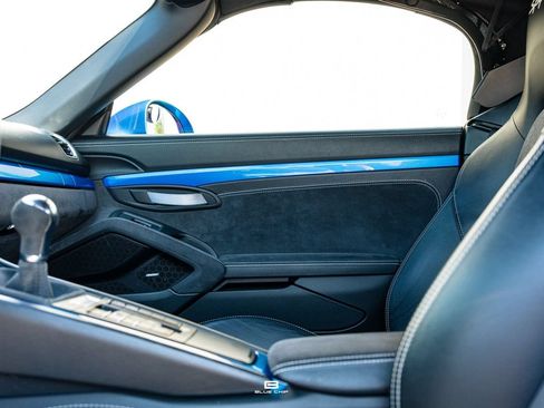 Used 2016 Porsche Boxster Spyder RWD image 11