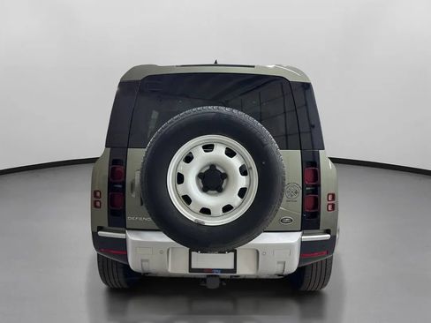 Used 2020 Land Rover Defender 110 AWD/4WD image 8