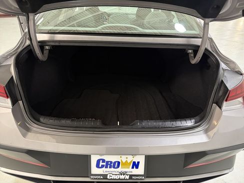 Used 2024 Hyundai Elantra SEL w/ Convenience Package FWD image 12