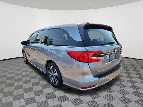Certified 2023 Honda Odyssey Touring image 3