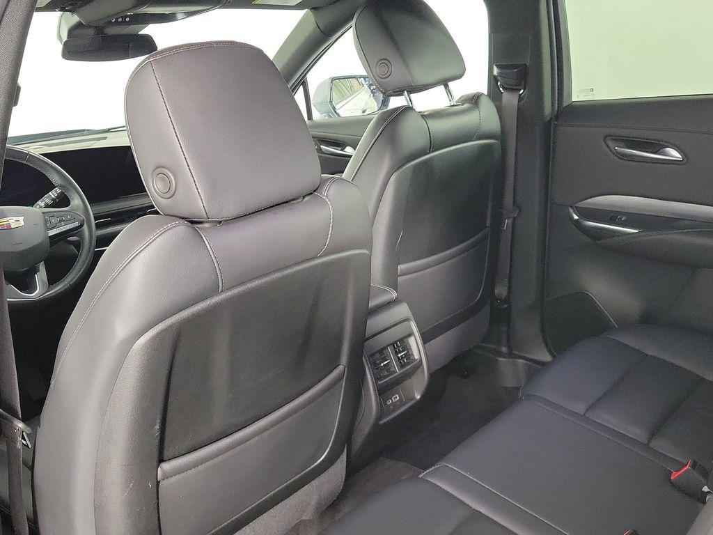 Certified 2025 Cadillac XT4 Premium Luxury FWD image 11