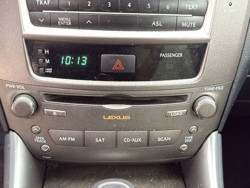 Used 2011 Lexus IS 250C w/ Luxury Pkg RWD image 22