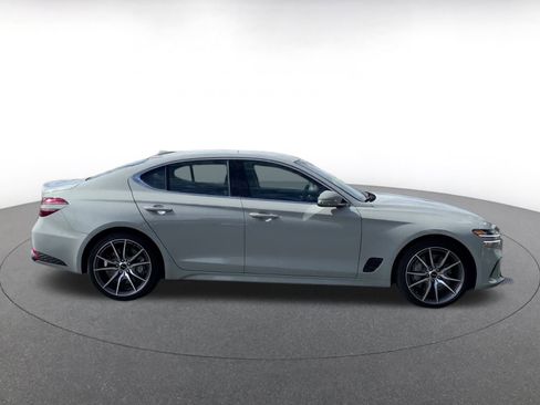 Used 2025 Genesis G70 2.5T image 16