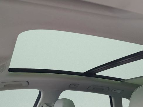 Used 2017 Audi Q5 2.0T Premium Plus w/ Technology Package image 17