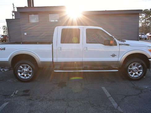 Used 2012 Ford F250 Lariat w/ Lariat Interior Pkg image 5