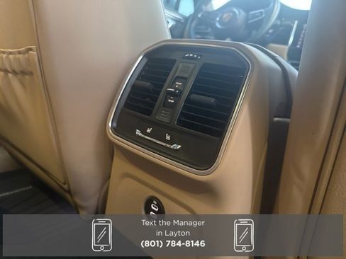 Used 2025 Porsche Macan image 16