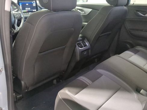 Used 2025 Chevrolet Blazer LT image 29