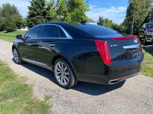 Used 2017 Cadillac XTS Luxury w/ Driver Awareness Package FWD image 3