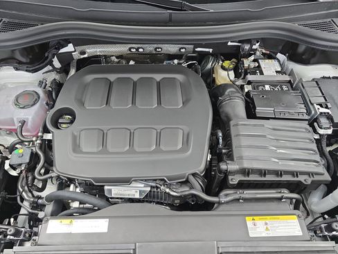 New 2026 Volkswagen Tiguan SE R-Line FWD image 31