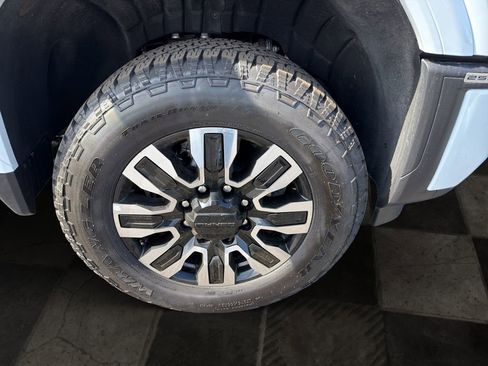 New 2026 GMC Sierra 2500 Denali Ultimate AWD/4WD image 11