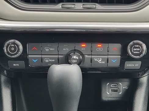 Certified 2024 Jeep Compass Limited AWD/4WD image 29