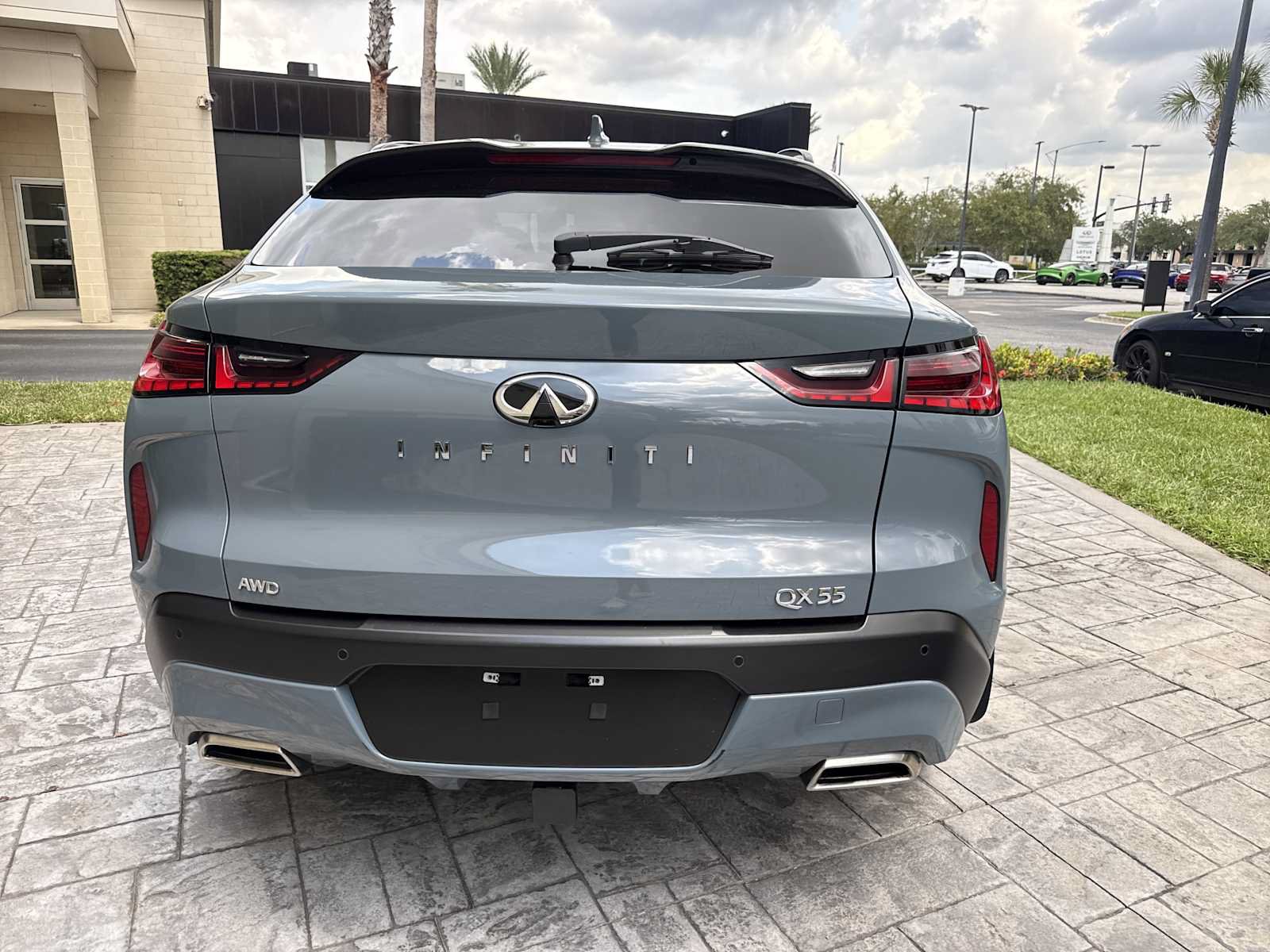 Certified 2025 INFINITI QX55 Essential w/ Accent Package AWD/4WD image 5