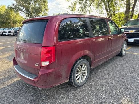 Used 2014 Dodge Grand Caravan SXT FWD image 4