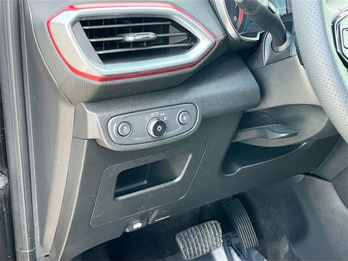 Used 2023 Chevrolet TrailBlazer RS image 10