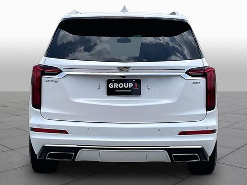 Used 2024 Cadillac XT6 Premium Luxury w/ LPO, Floor Liner Package FWD image 5