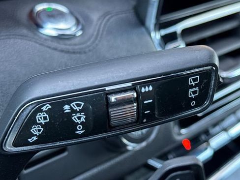 Used 2020 Lincoln Navigator L Reserve w/ Equipment Group 208A Reserve image 41