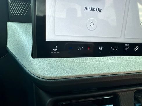 Used 2025 Ford Maverick XLT w/ XLT Luxury Package AWD/4WD image 20