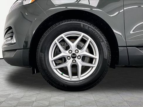 Certified 2023 Ford Edge SEL w/ Convenience Package AWD/4WD image 9