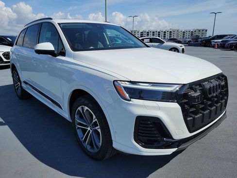 Certified 2026 Audi Q7 3.0T Premium w/ Convenience Plus Package AWD/4WD image 8