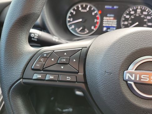 Used 2025 Nissan Sentra S FWD image 24