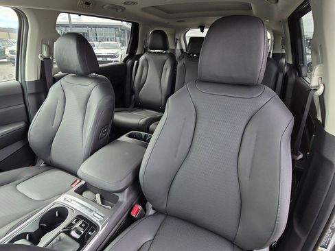 New 2026 Kia Carnival SX Prestige FWD image 27