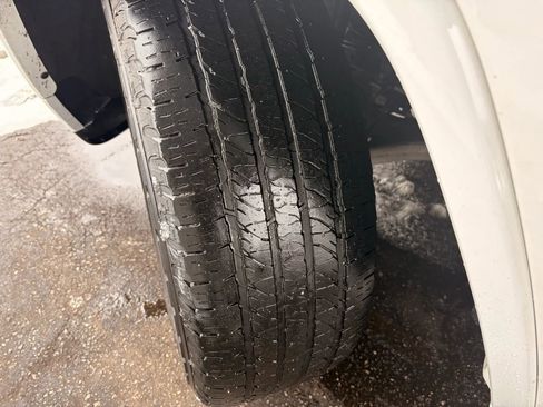 Used 2019 Jeep Grand Cherokee Altitude image 40