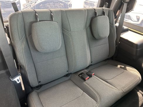 Used 2025 Jeep Wrangler Sport AWD/4WD image 14