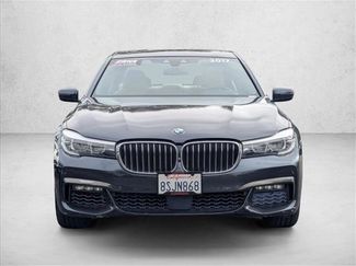 Used 2017 BMW 740e xDrive video 2