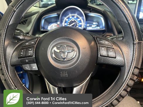 Used 2018 Toyota Yaris iA image 6