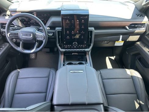 New 2026 GMC Yukon XL Denali w/ Sun & Power Step Package AWD/4WD image 8