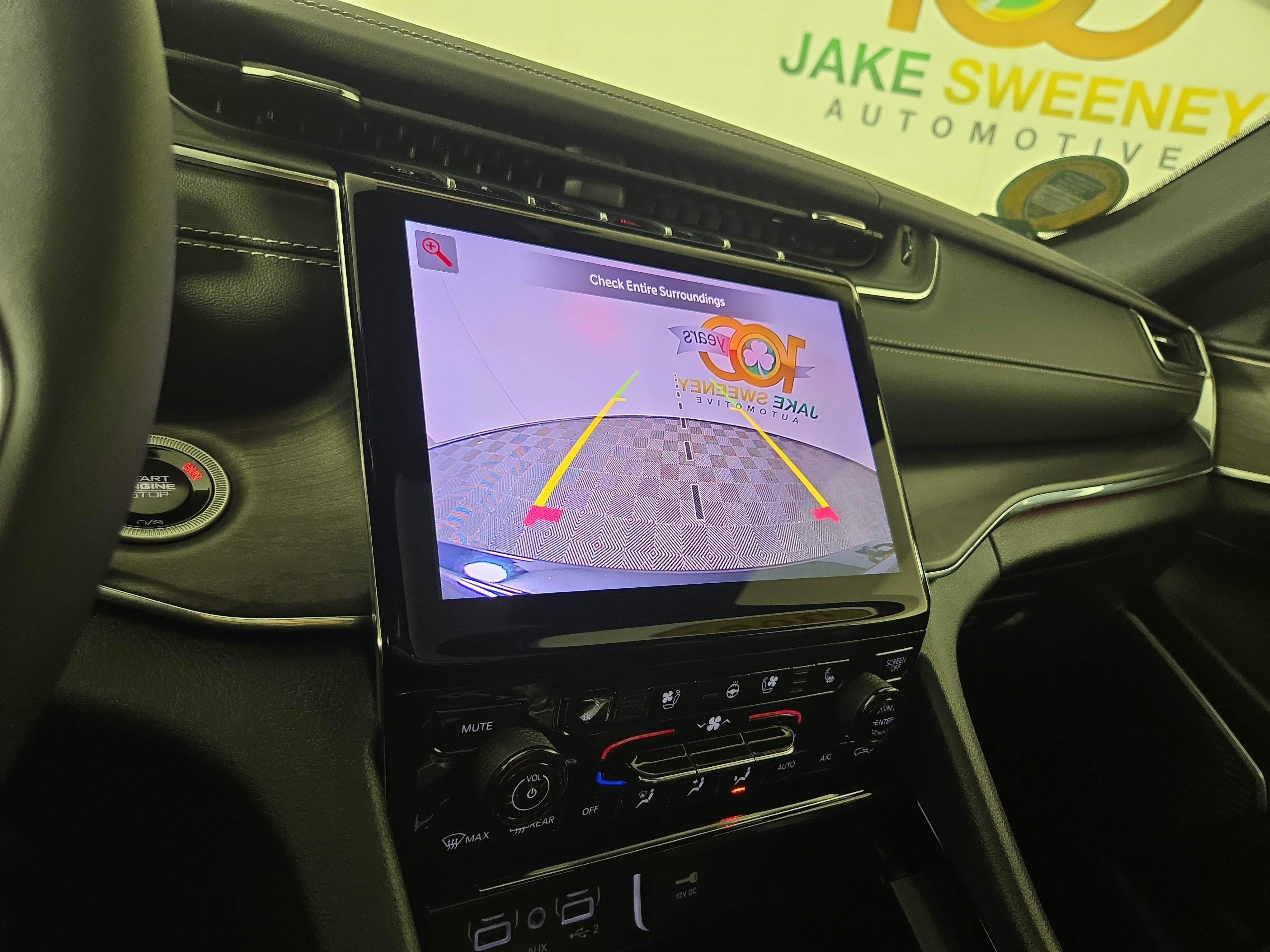 Certified 2025 Jeep Grand Cherokee Overland AWD/4WD image 22