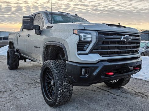 Used 2025 Chevrolet Silverado 2500 LT w/ Trail Boss Package image 1