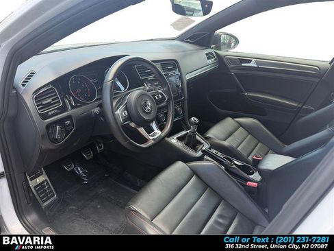Used 2019 Volkswagen GTI SE w/ SE Experience Package FWD image 8