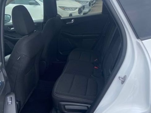 Used 2023 Ford Escape Active w/ Tech Pack #2 AWD/4WD image 6