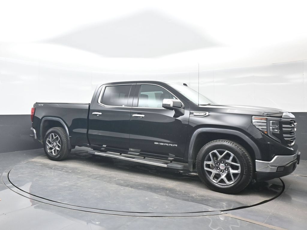 Used 2022 GMC Sierra 1500 SLT w/ SLT Convenience Package AWD/4WD image 8
