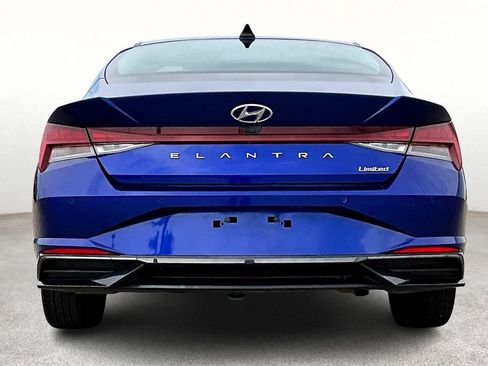 Used 2023 Hyundai Elantra Limited w/ Cargo Package image 6