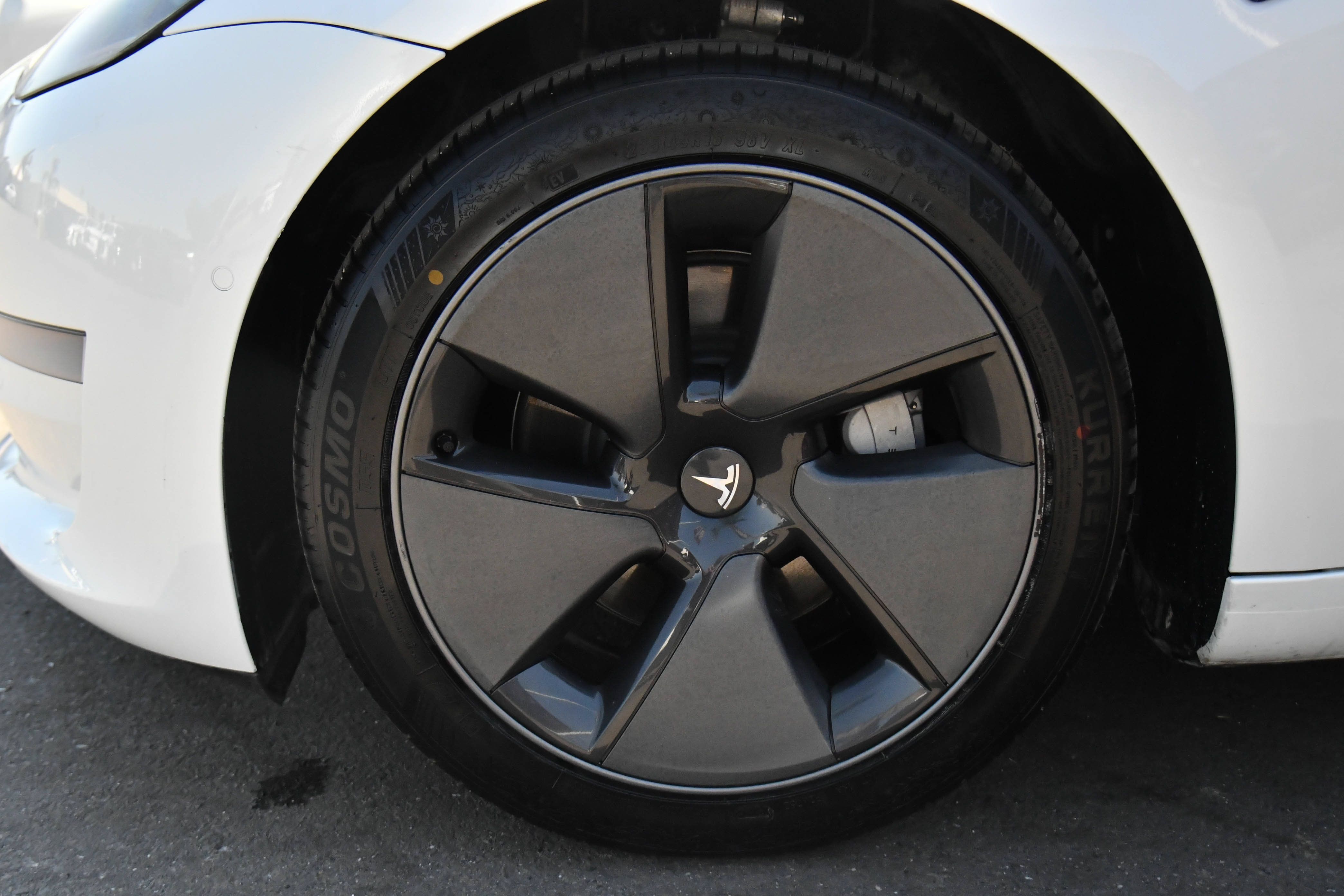 Used 2021 Tesla Model 3 Standard Range Plus RWD image 12