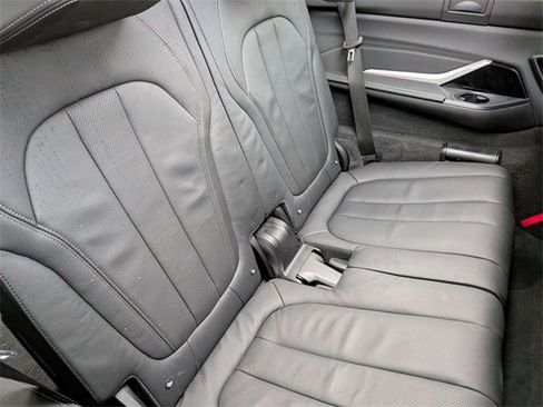 Used 2021 BMW X7 xDrive40i w/ Cold Weather Package image 32