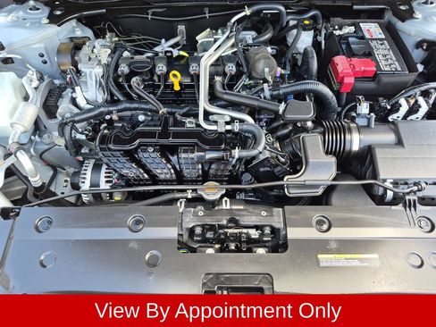 Used 2025 Nissan Altima 2.5 SR FWD image 33