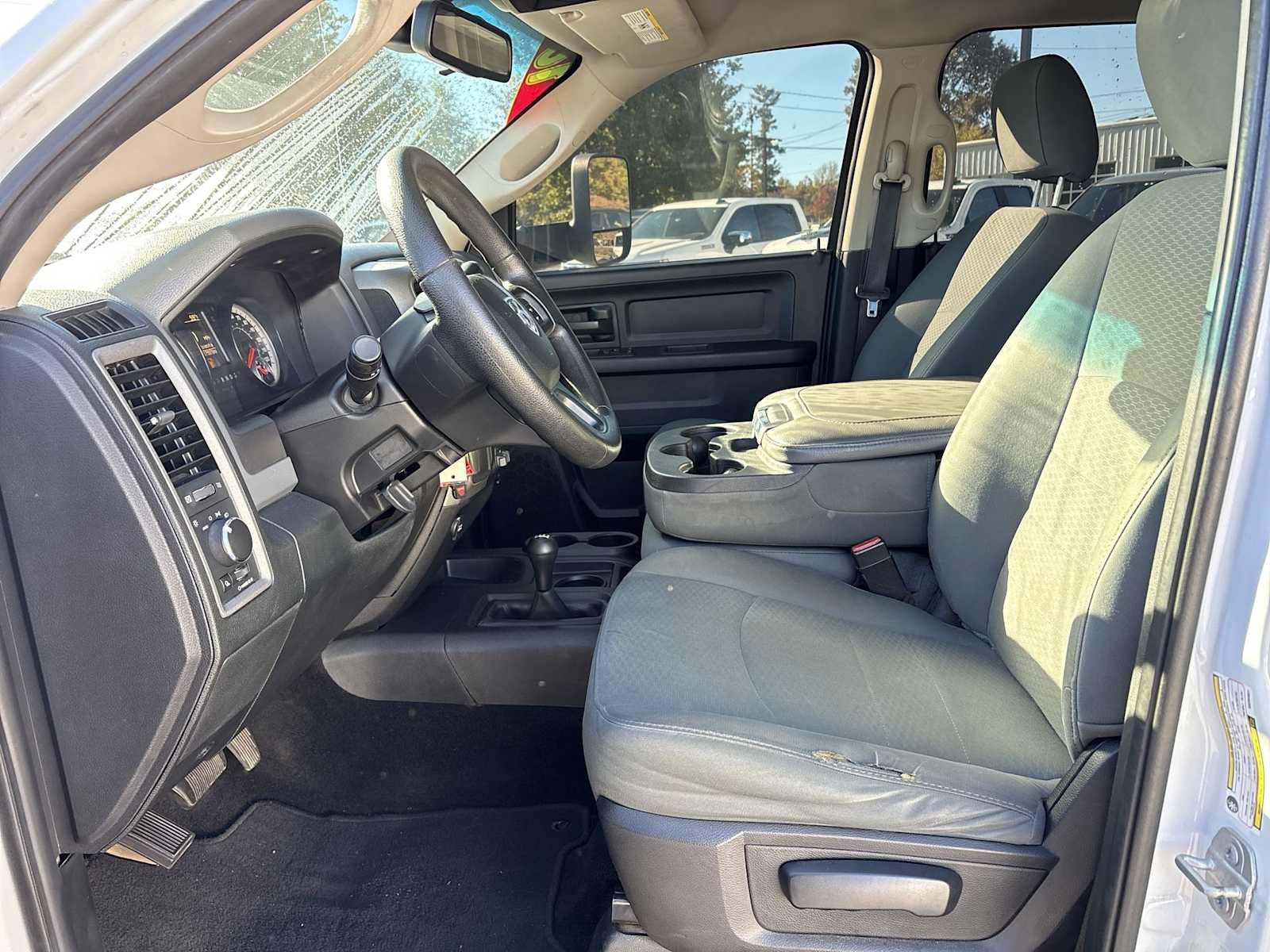 Used 2016 RAM 2500 Tradesman w/ Chrome Appearance Group AWD/4WD image 17