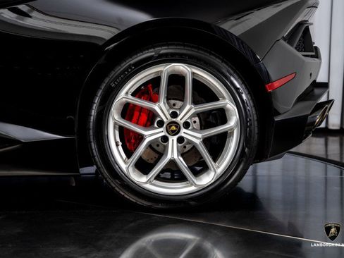Used 2019 Lamborghini Huracan LP 580-2 image 12