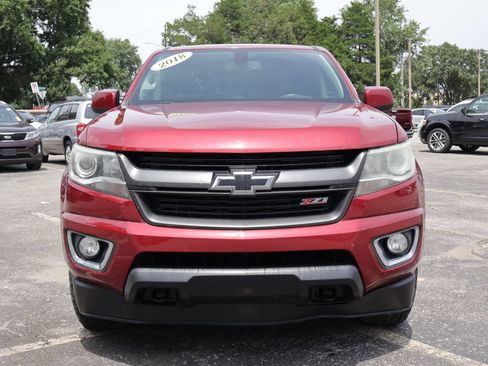 Used 2018 Chevrolet Colorado Z71 AWD/4WD image 2