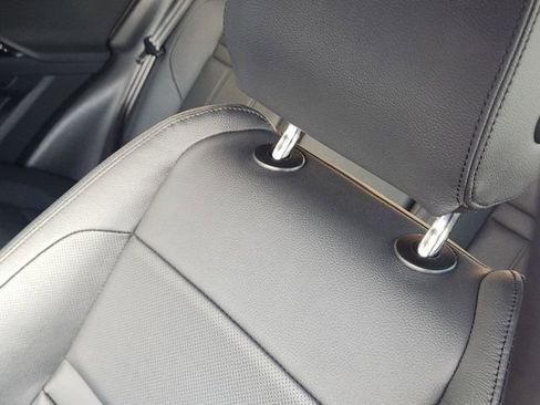 Certified 2025 Land Rover Range Rover Evoque Dynamic SE image 16