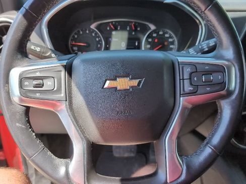 Used 2019 Chevrolet Blazer LT FWD image 12