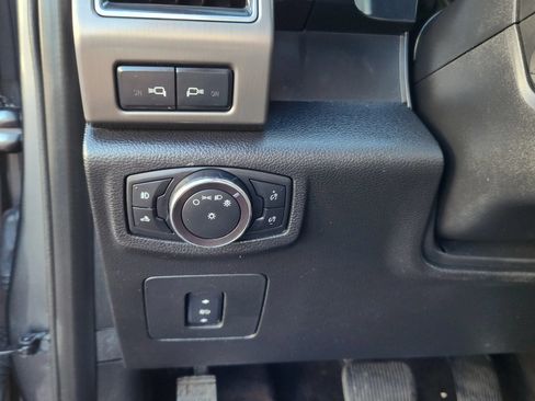 Used 2017 Ford F150 Limited AWD/4WD image 11