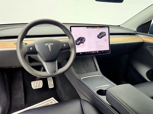 Used 2023 Tesla Model Y Long Range AWD/4WD image 12